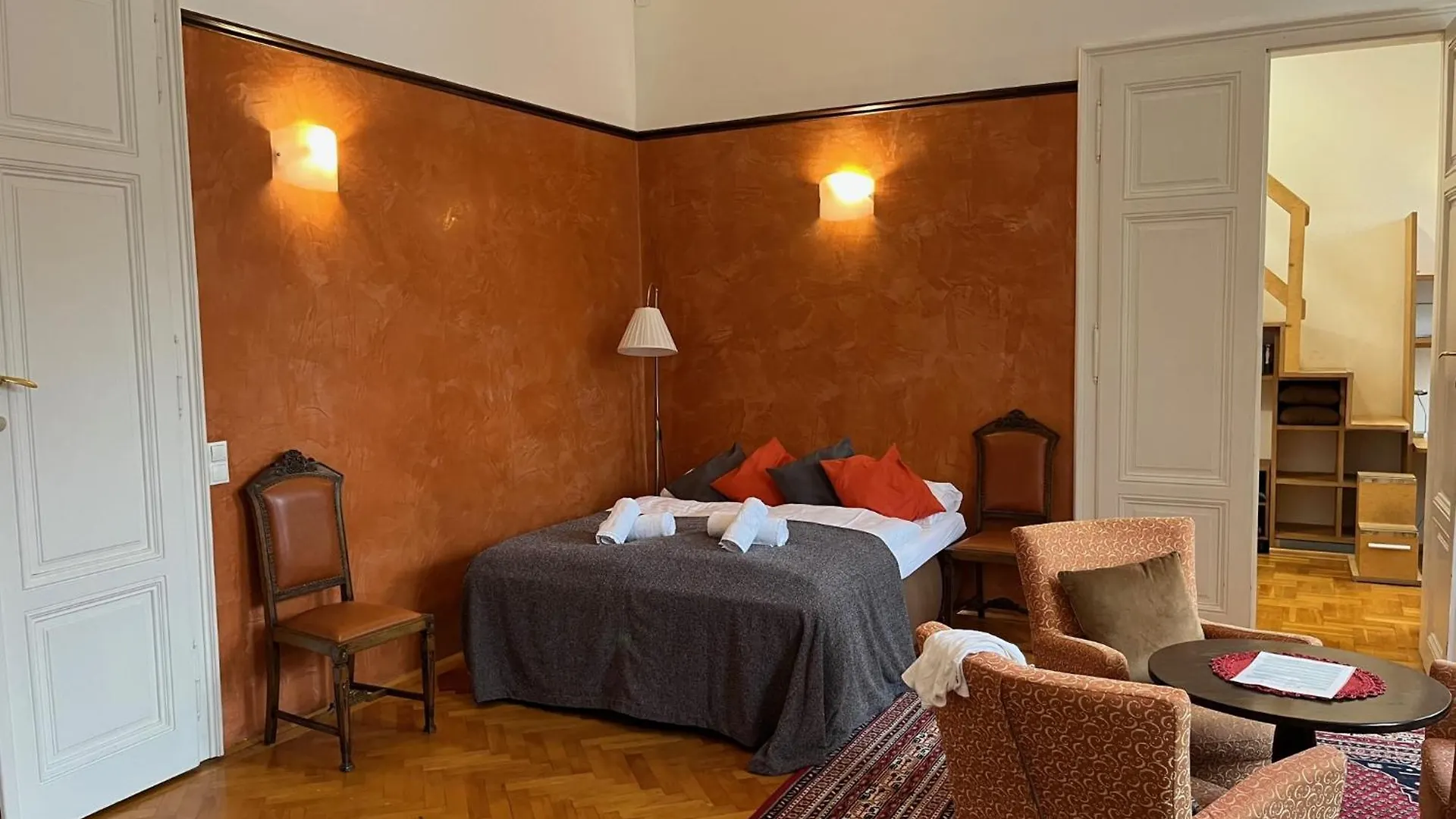 Stylish, Cosy & Central 