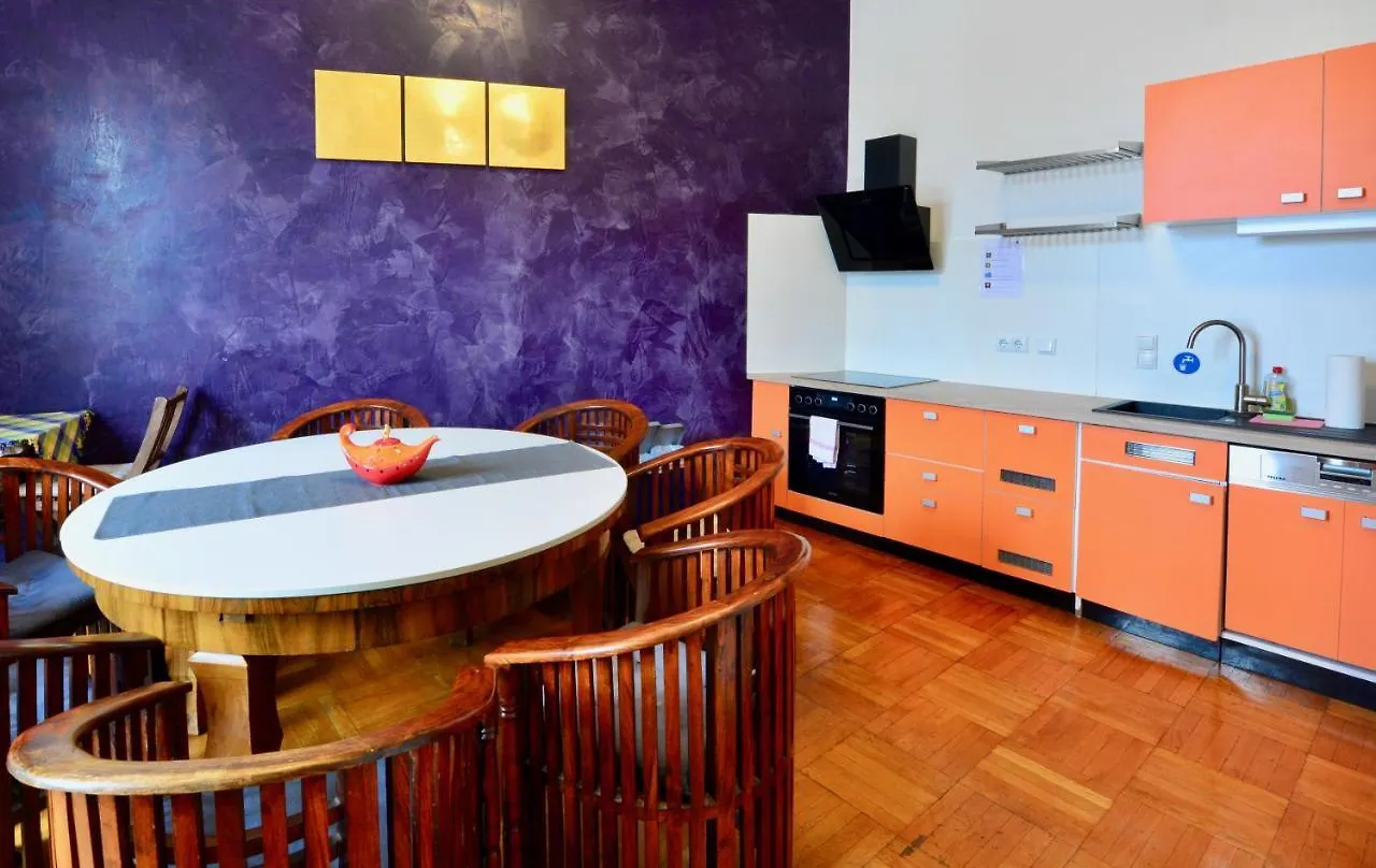 Stylish, Cosy & Central 
